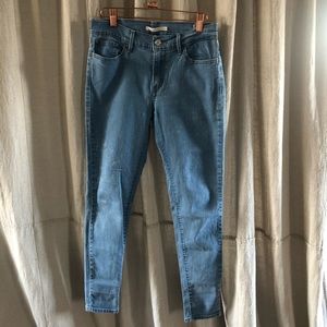Levi’s 710 tie dye jeans